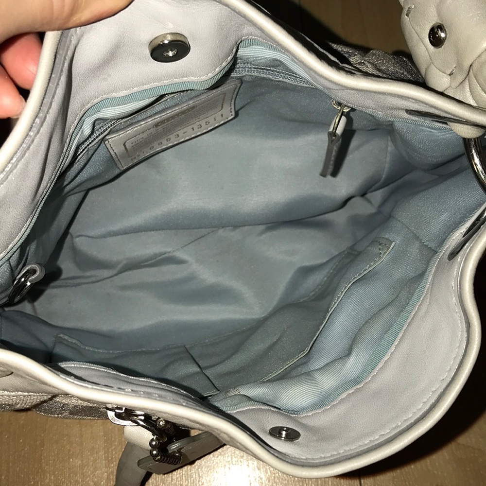 ⬇️PRICE DROP⬇️Authentic Coach Signature Pattern - Picture 5 of 7
